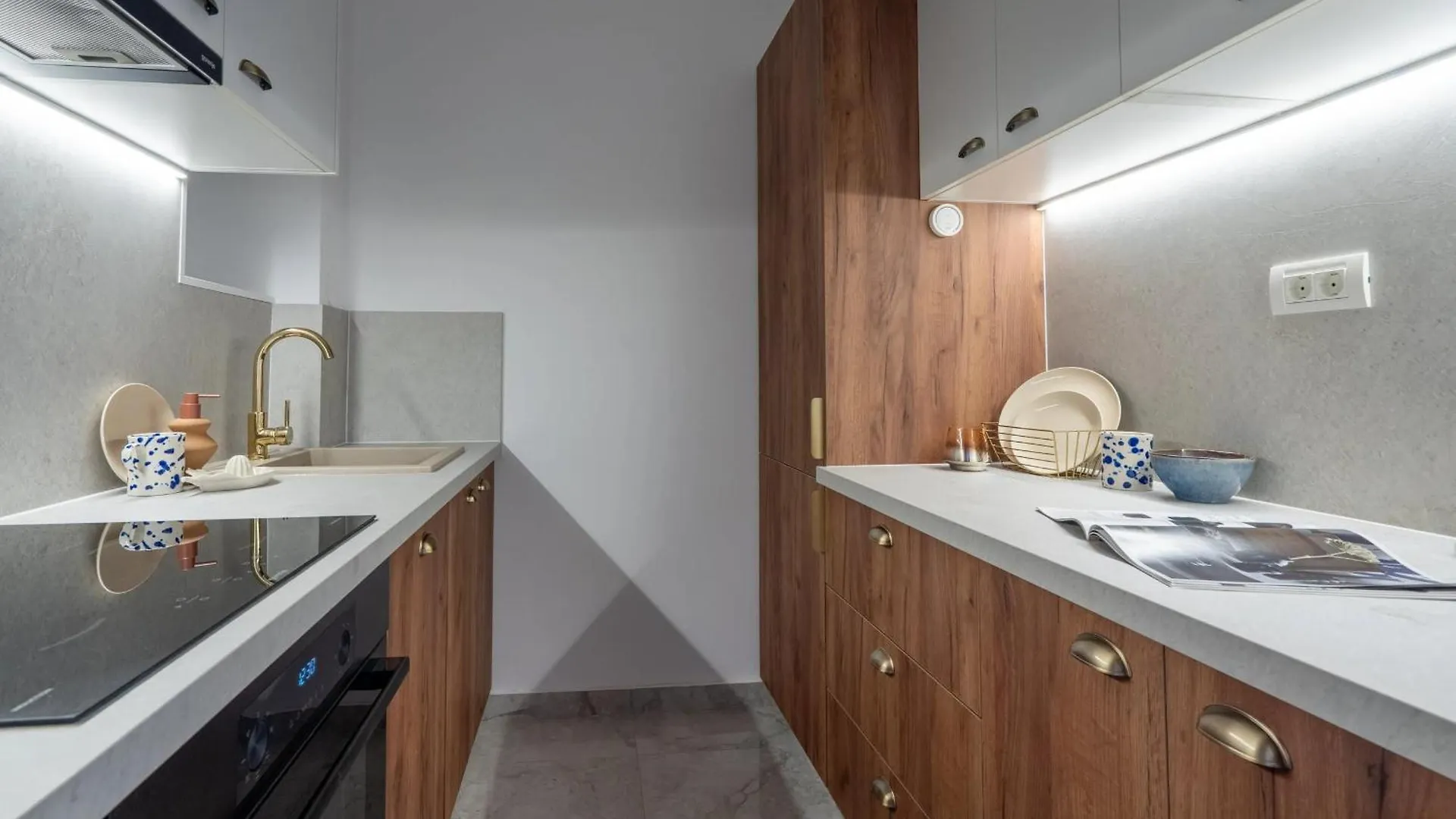 Apartment Views! Of All The Palaces, 2Br Stunner Bukarest